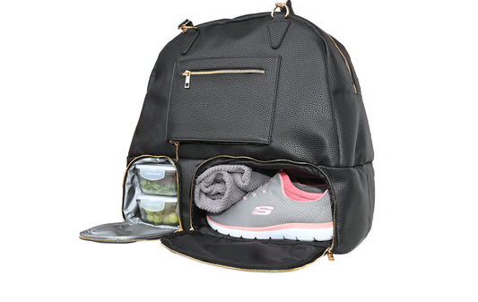 La Pendla Commuter Bag with open compartments: two lunch boxes in the insulated one and a shoe in the shoe compartment