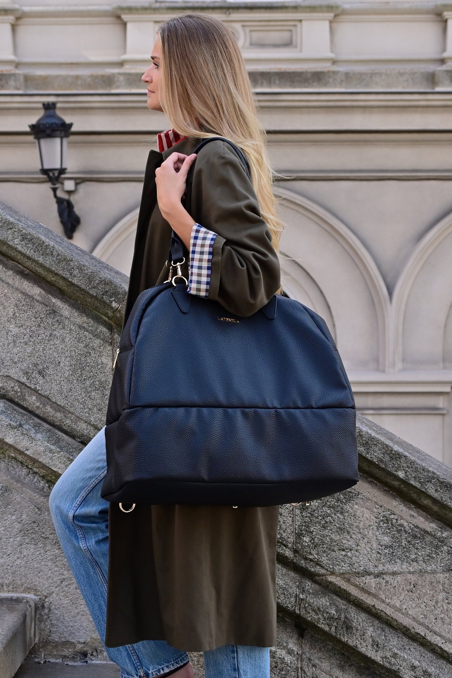 La Pendla Commuter Bag